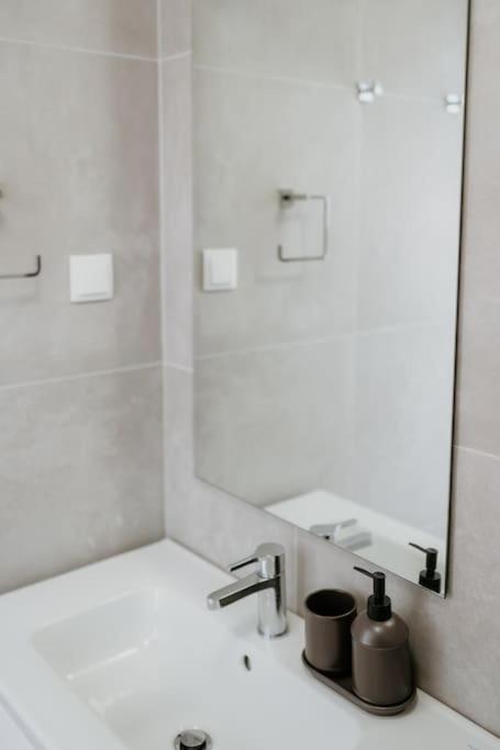 Lisbon Orange House - Beautiful Two-Bedroom Apartment 1D Экстерьер фото